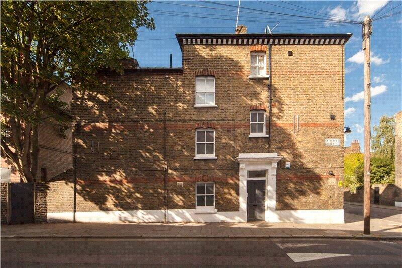 Main image of property: St Peters Street,
Angel, N1