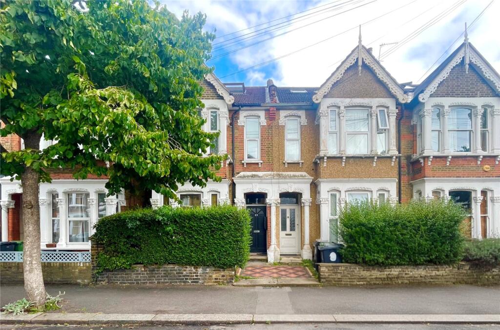Main image of property: Cleveland Park Avenue, Walthamstow, E17