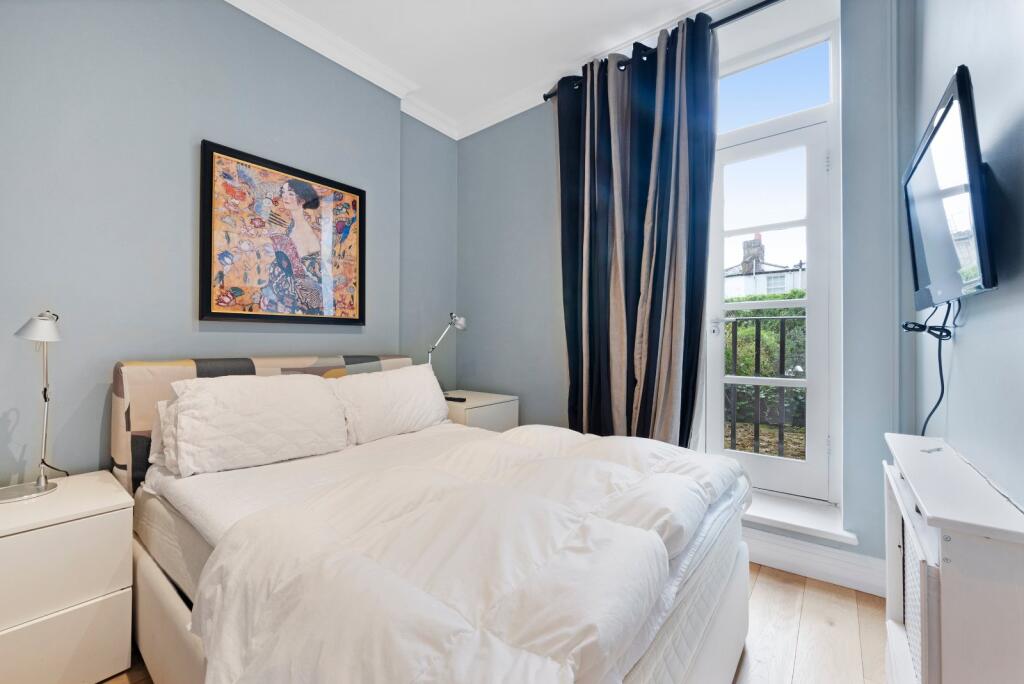 Apartment in London - View 5