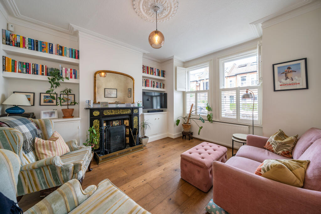 Apartment in London - View 5