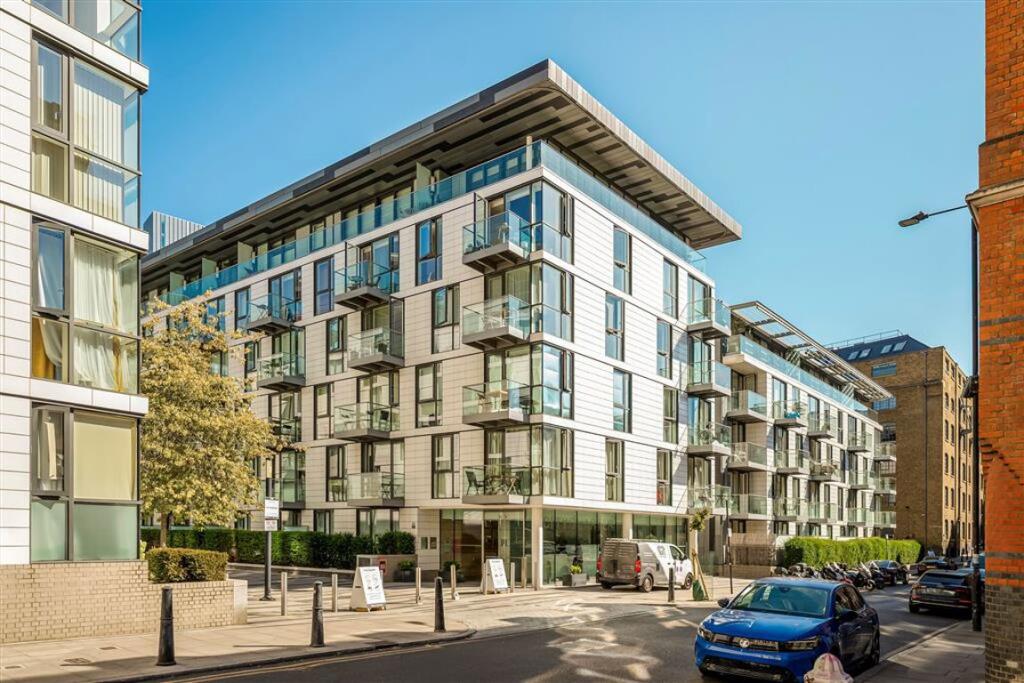 Apartment in London, St. George in the East, Whitechapel - View 2