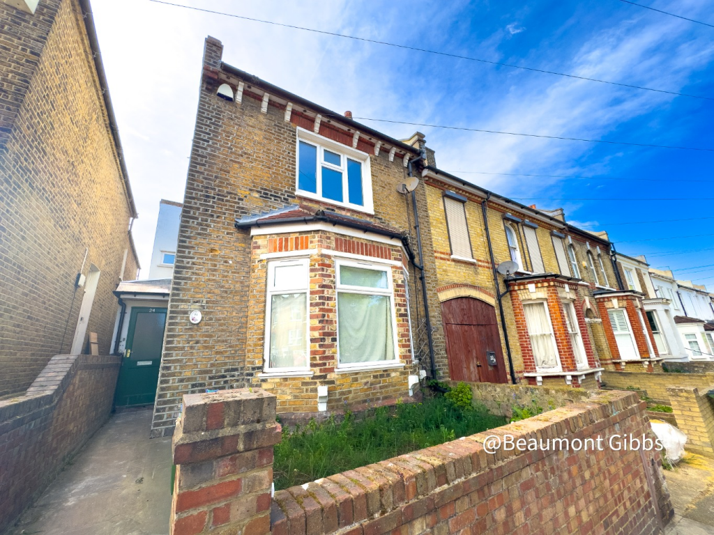 Main image of property: Whitworth Road, Greenwich, Woolwich, London, SE18 3QB