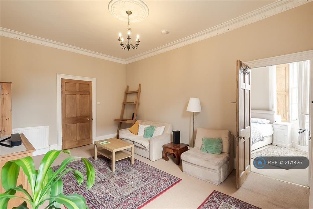 Apartment in Edinburgh, Sciennes - View 4
