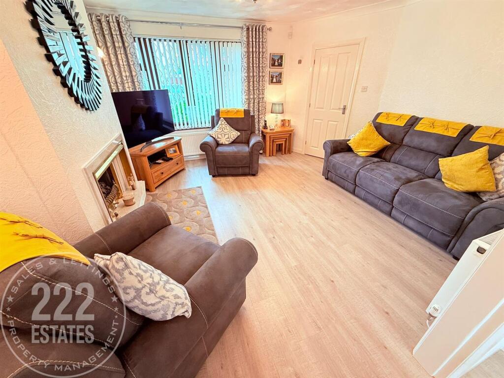 Shoreham Drive Penketh photo 4