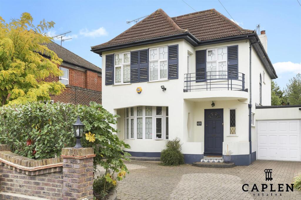 Main image of property: Stradbroke Grove, Buckhurst Hill