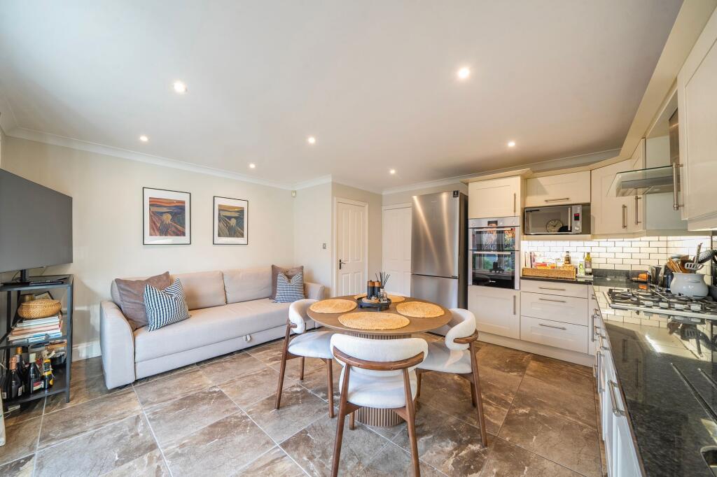 Hutton Gate, Harrogate, HG2 photo 2