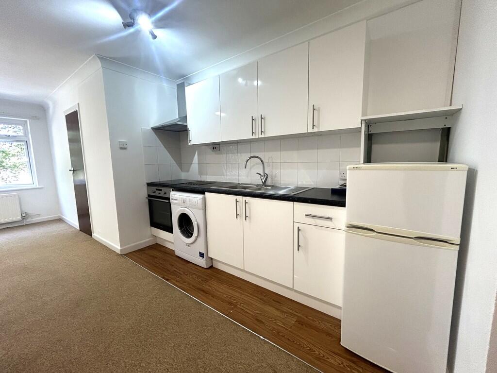 Apartment in Bournemouth - View 2
