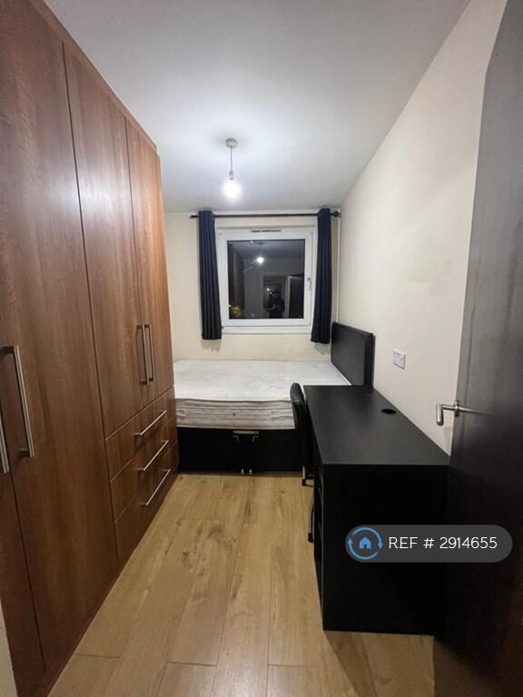 4 bedroom flat for rent