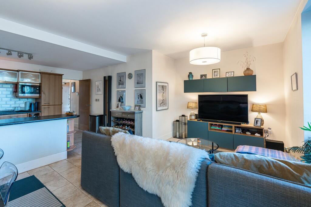 Putney Bridge Road, London, SW18 – pohled 6