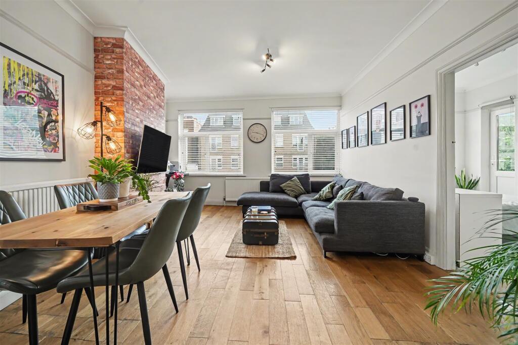 Main image of property: Stanhope Court, East End Road, London, N3