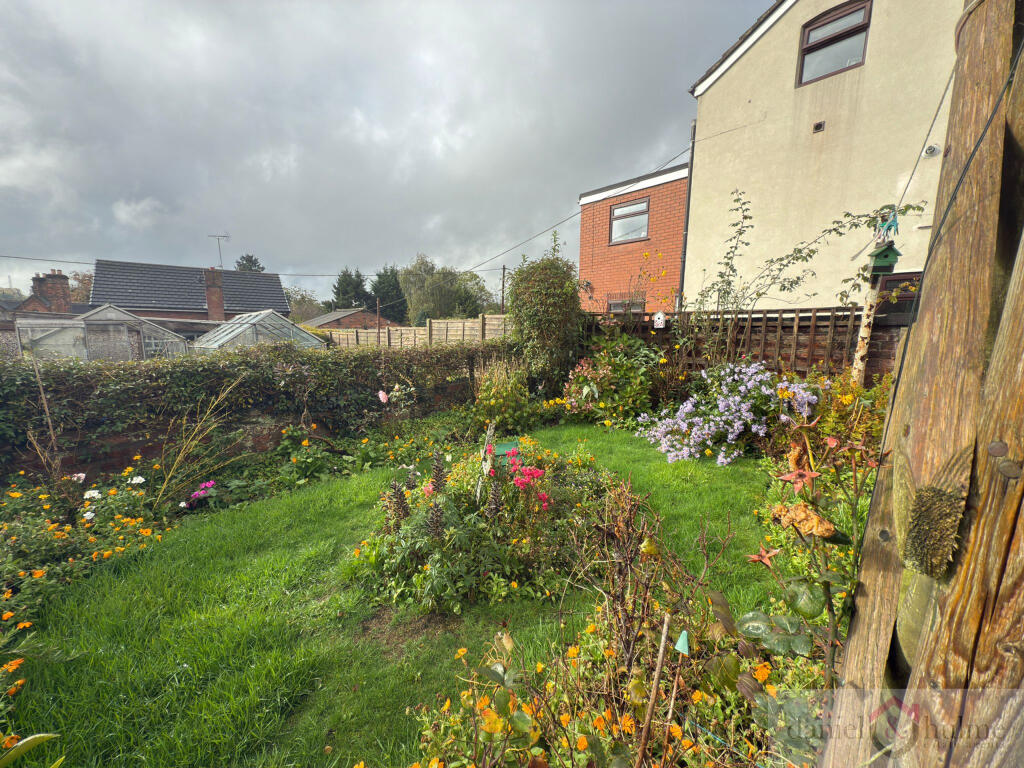 Primrose Cottage, 27 Old Road, Tean, Staffordshire, ST104EG photo 2