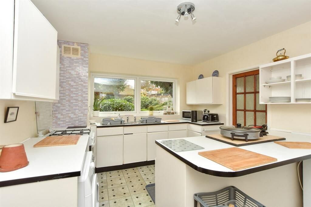 Main image of property: Lambardes, New Ash Green, Longfield, Kent