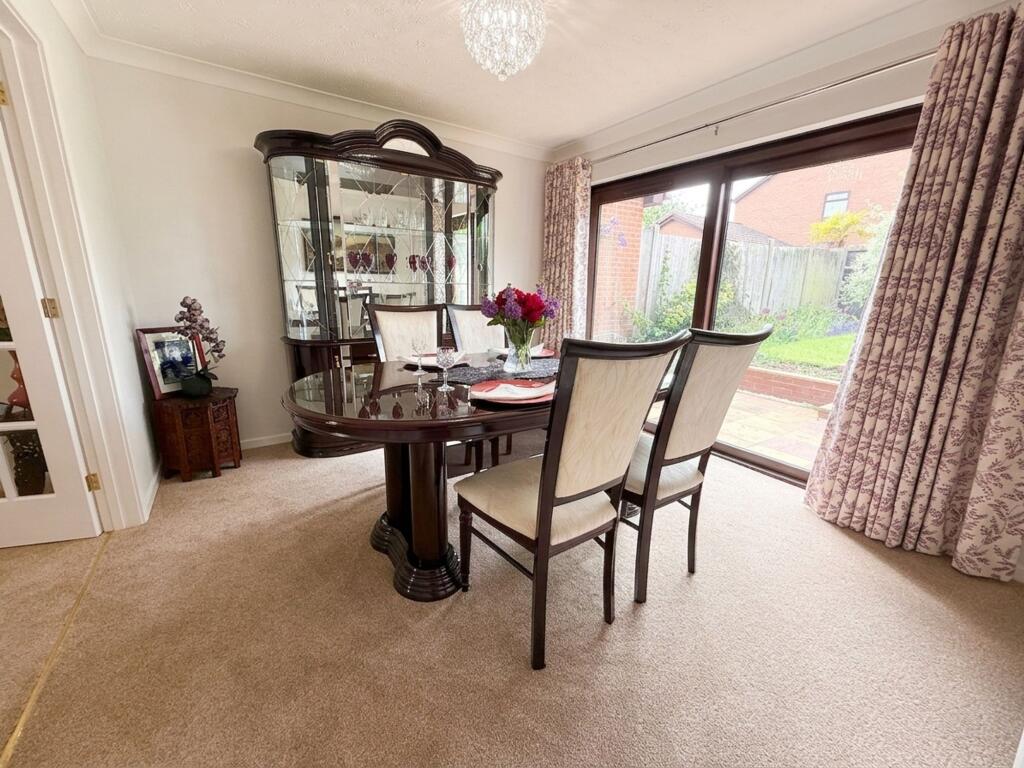 Gorse Farm Road, Nuneaton, CV11 photo 3