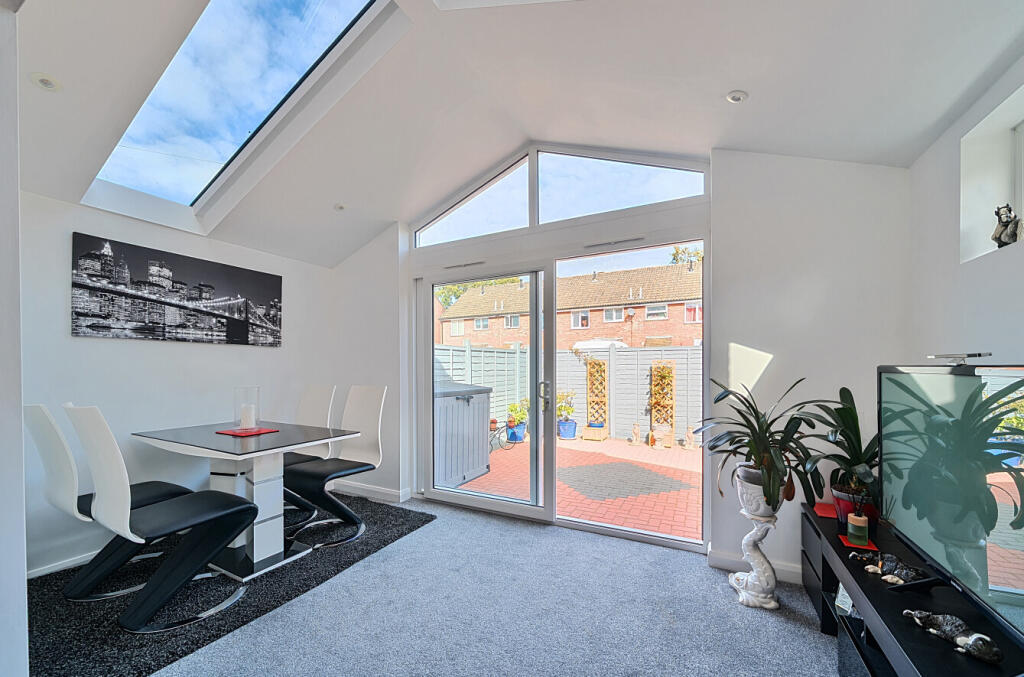 Blackwater Mews, Totton, Southampton, Hampshire, SO40 photo 4