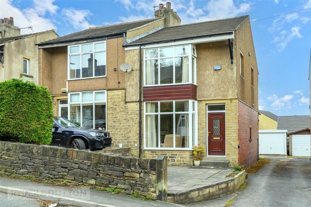 Main image of property: Yew Tree Lane, Huddersfield, West Yorkshire, HD4