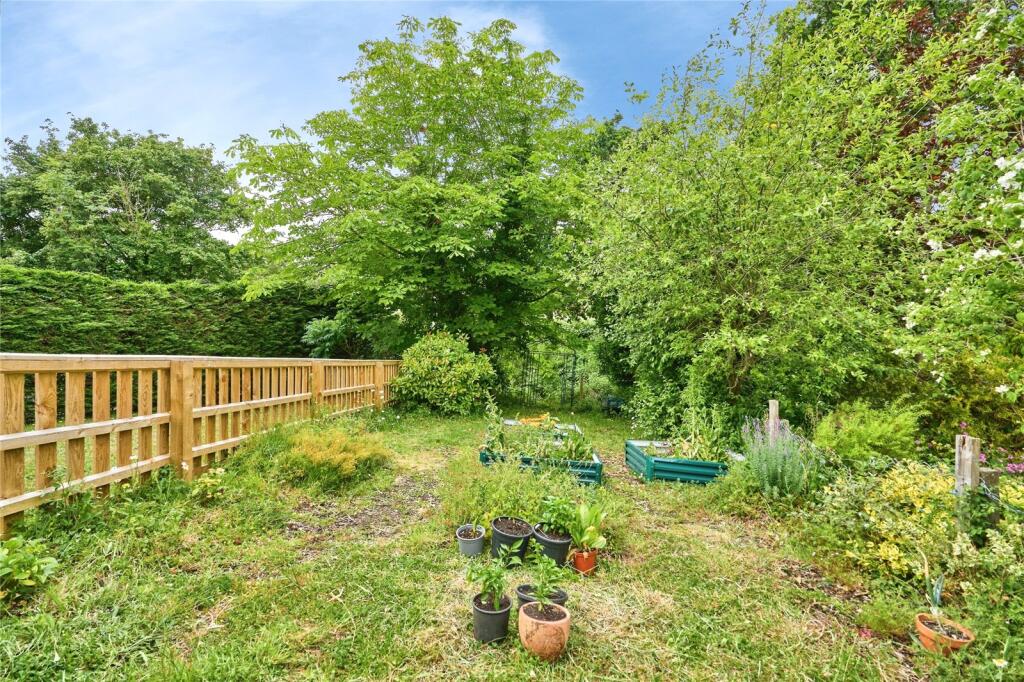 Hillrise Avenue, Ryde, Isle Of Wight, PO33 - View 2