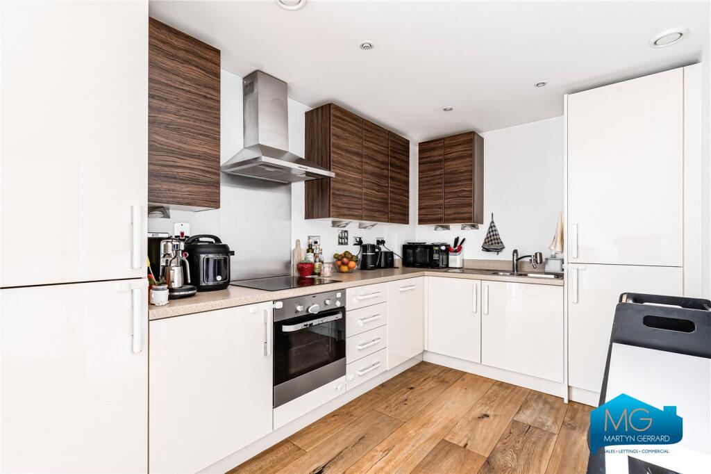 Apartment in London - View 2