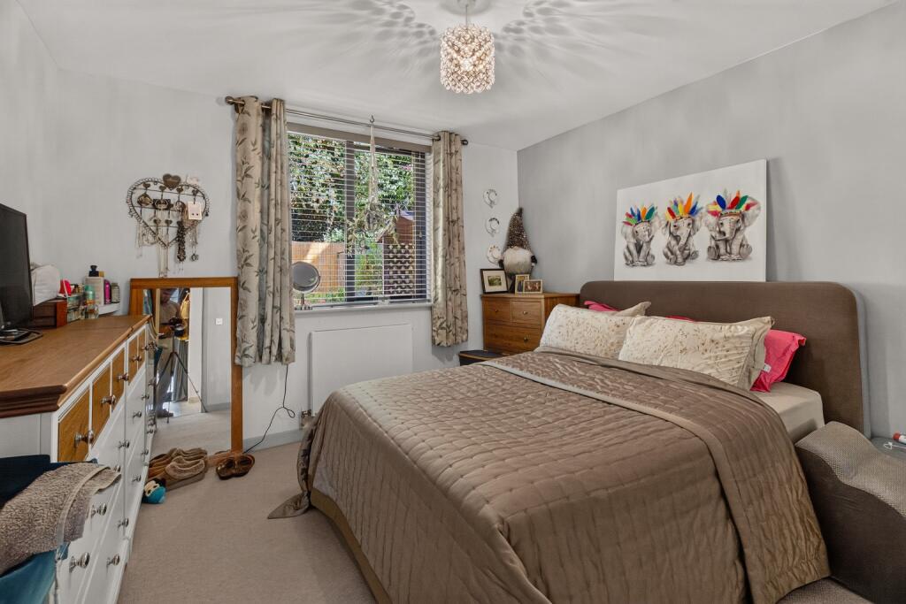 Apartment in Malvern Hills, Malvern - View 5