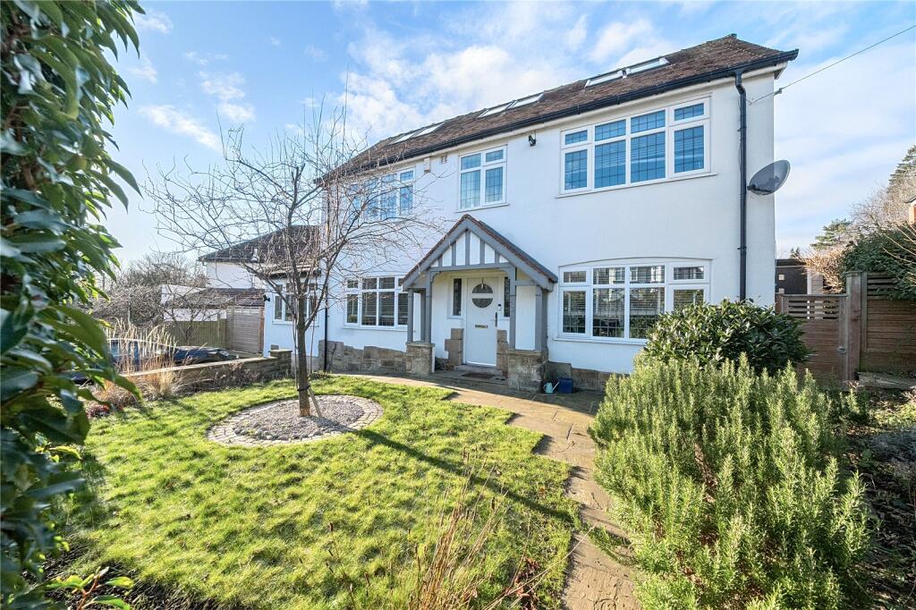 Main image of property: Stainburn Mount, Moor Allerton, Leeds, LS17