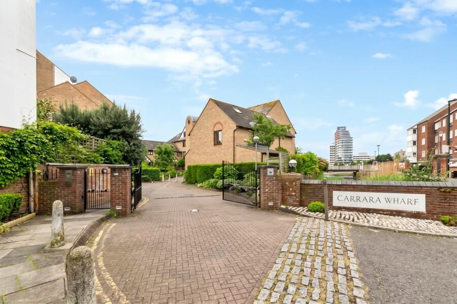 Apartment in London - More