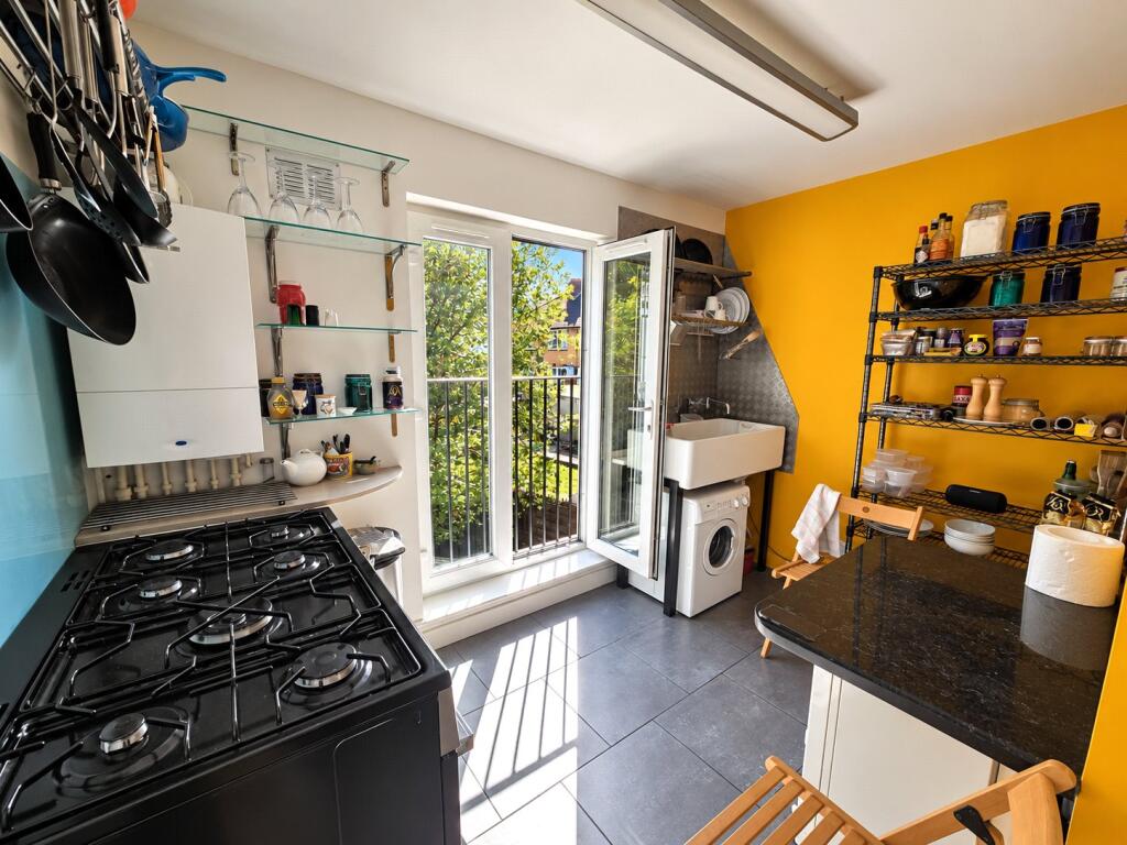 Apartment in London - View 4