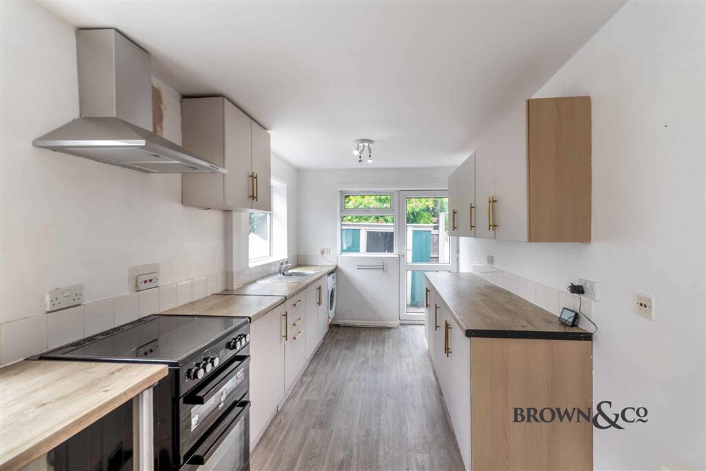 Pine Cottage, Everton, Doncaster, South Yorkshire DN10 5AR photo 3