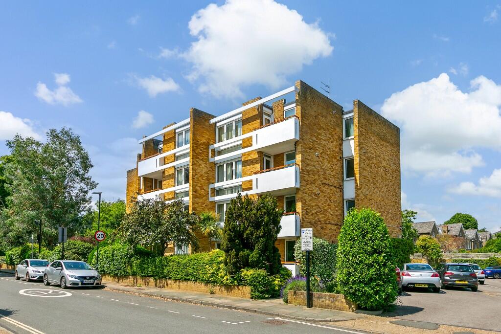 Main image of property: Sandstone, Kent Road, Kew, Richmond, Surrey TW9