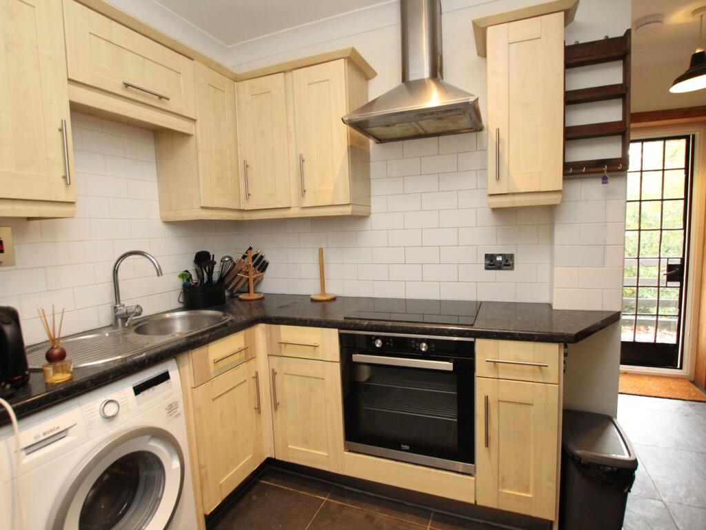 53 Hermitage Road, Poole, BH14 photo 4