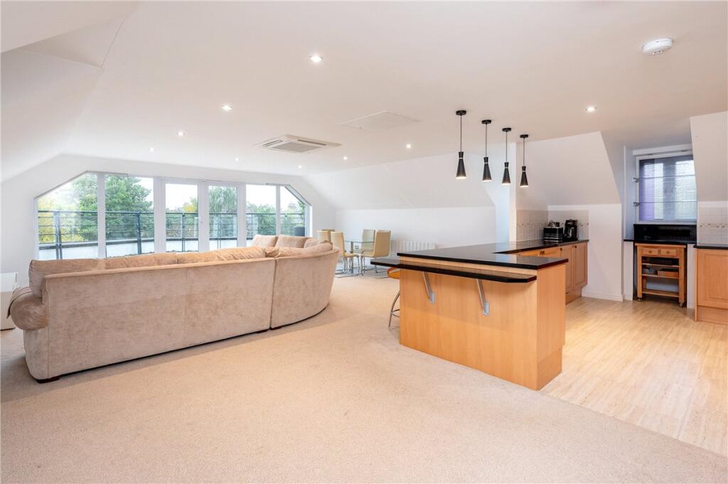 Apartment in York - View 3
