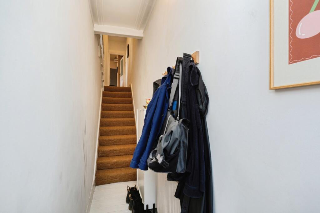 Apartment in London - View 2