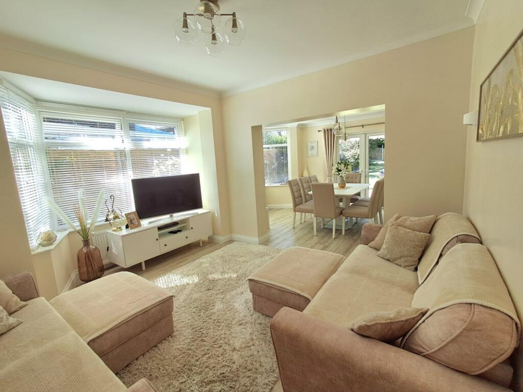 Park Lane, Cowplain, PO8 - View 5