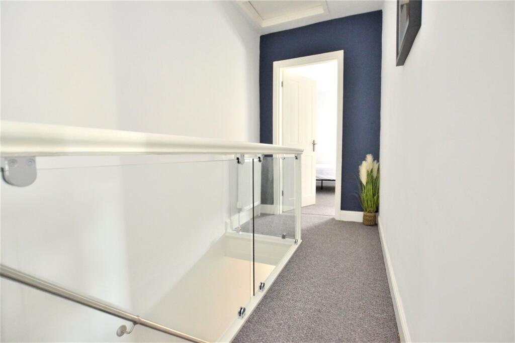 House in Gloucester, Kingsholm - More