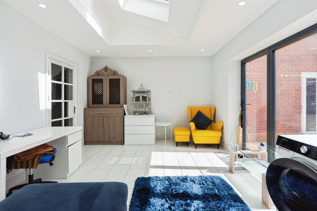 Brindley Avenue, Birmingham photo 4