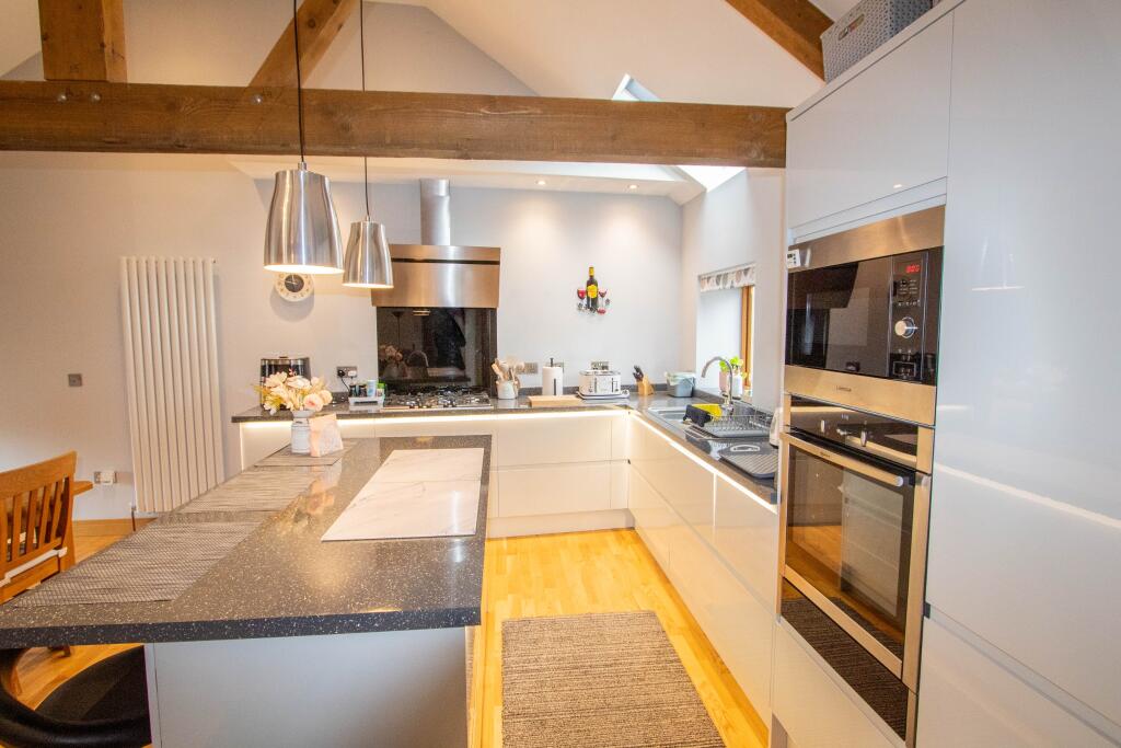 House in East Devon, Whimple - View 3