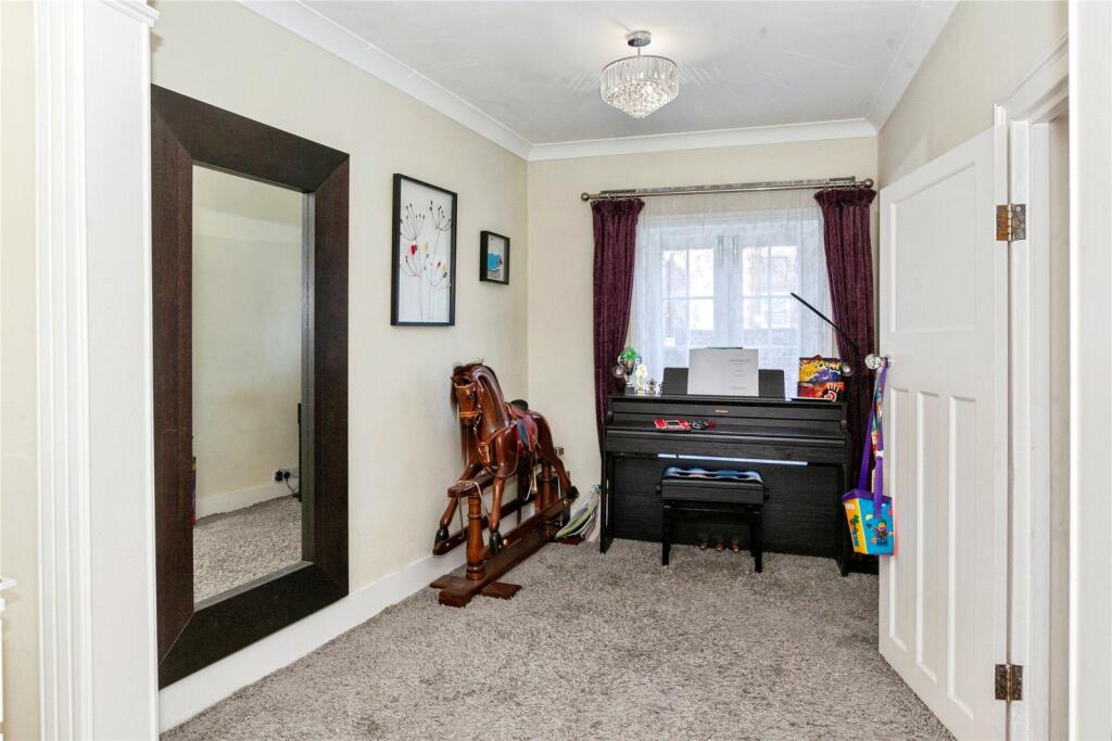 House in Windsor, Clewer Within, Clewer New Town - More