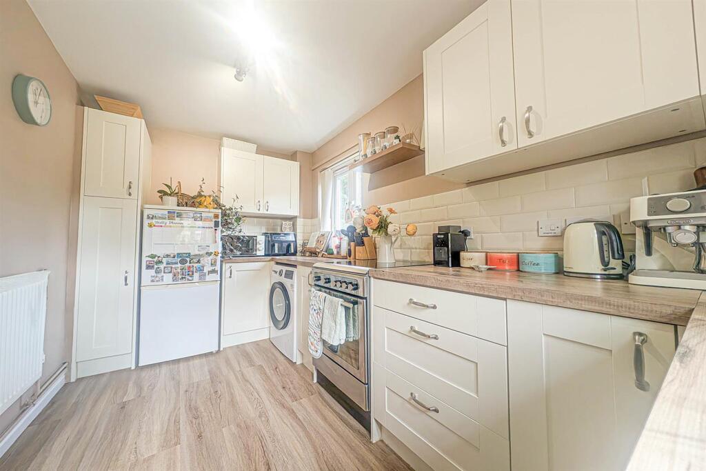 7, Sassoon Close, Newmarket, Suffolk, CB8 0SZ - View 6