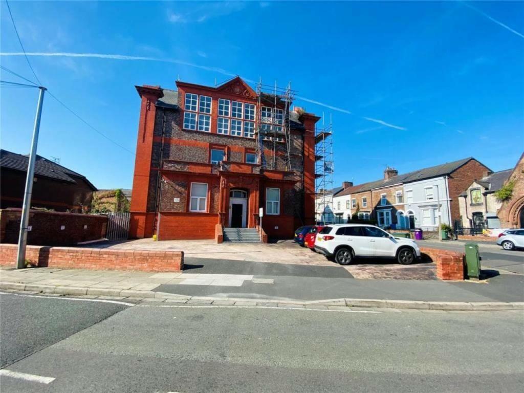 Main image of property: Flat 1, The Embassy Building, Wellington Street, Liverpool, Merseyside, L19