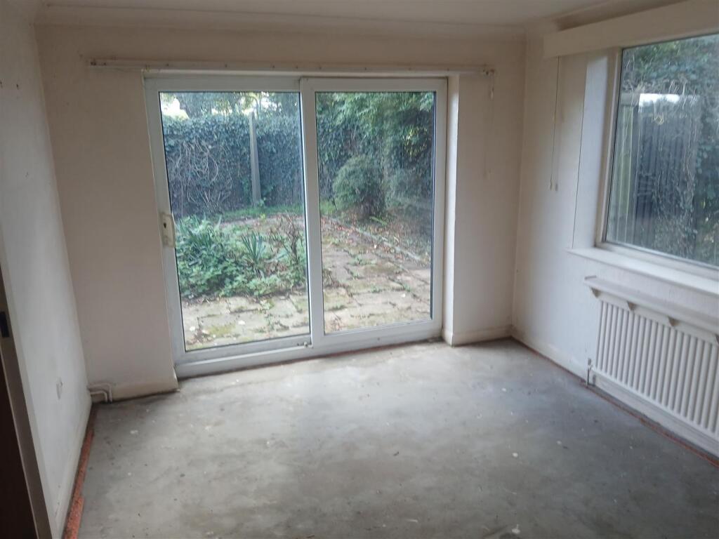 House in Doncaster - View 5