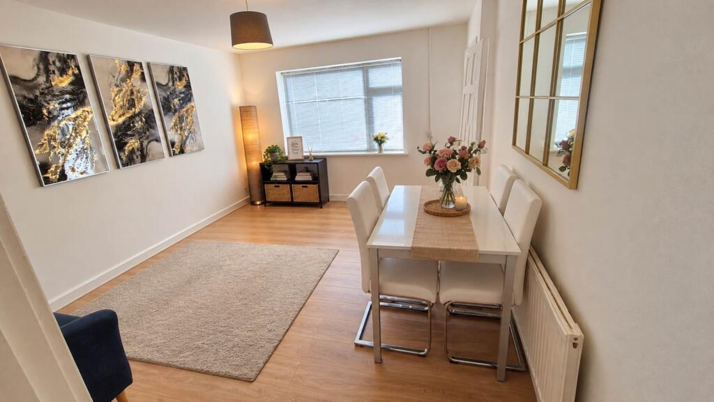 House in Nottingham - View 3
