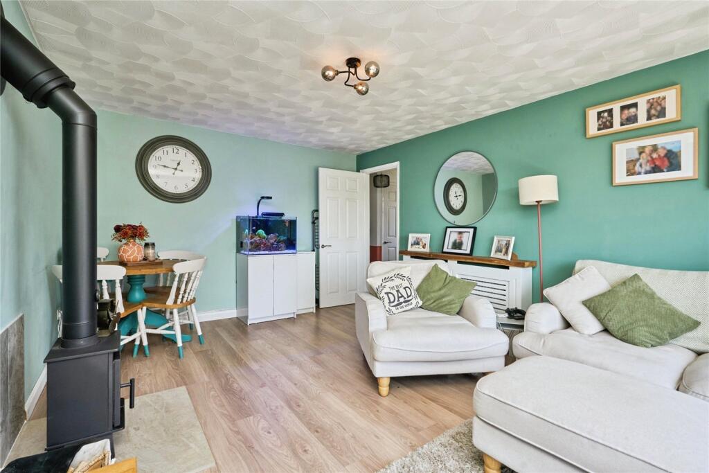 Apartment in Wootton, Isle of Wight - View 5