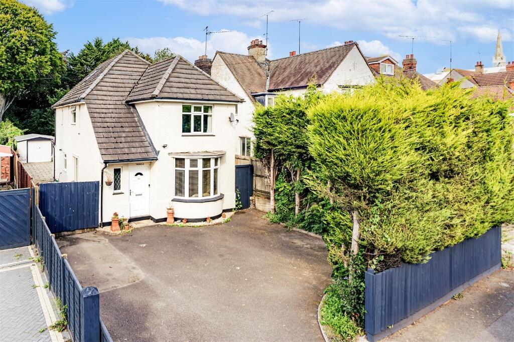 Main image of property: NN15 Northampton Road, Kettering