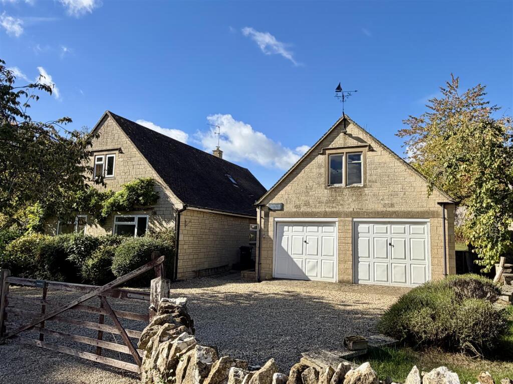 Back Lane, Upper Oddington photo 4