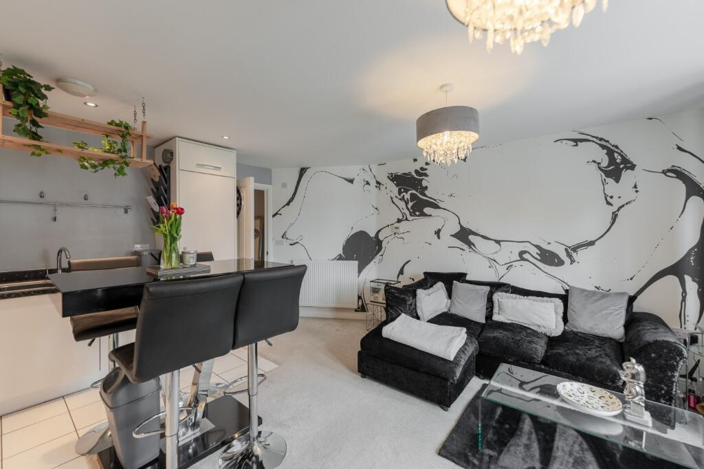 Apartment in St Neots - View 3