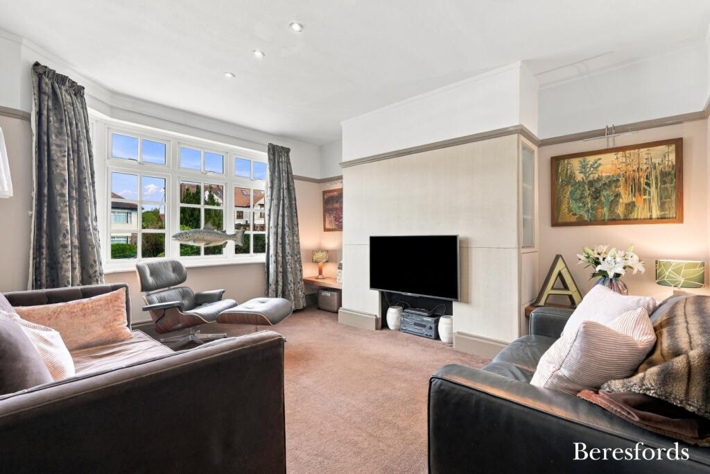 House in London - View 2