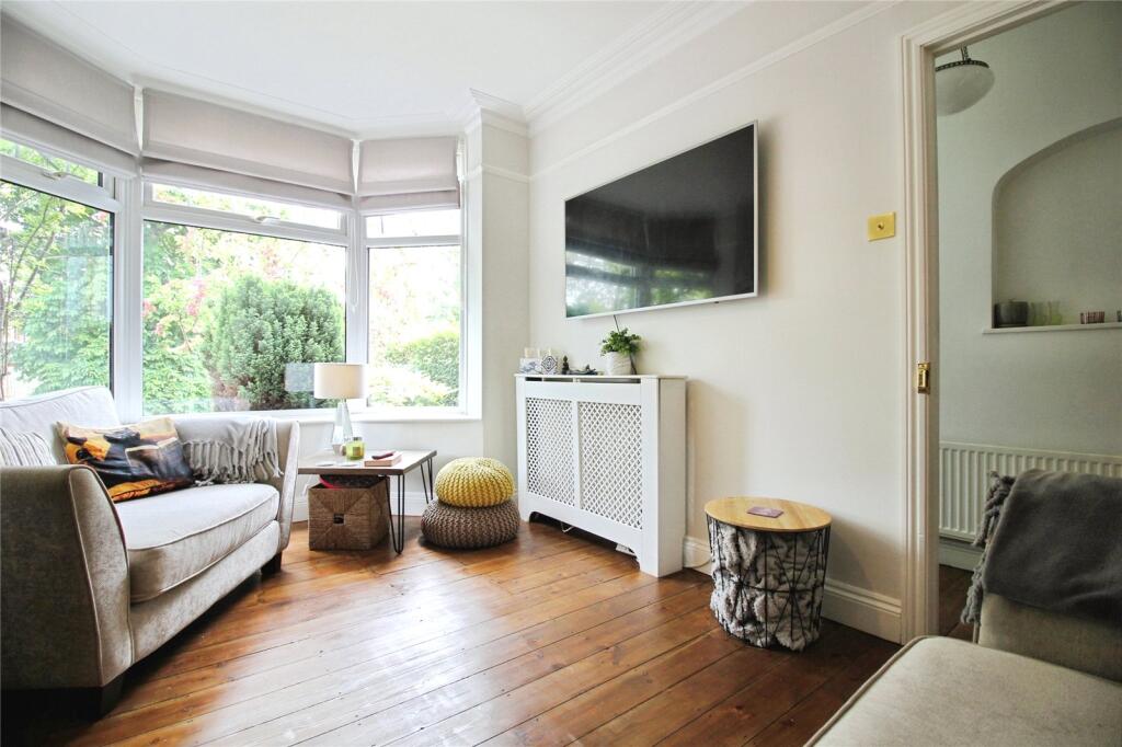 House in Reading, Dee Park - View 3