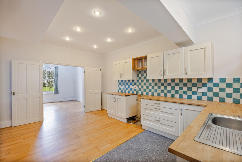 Coombe Road, Dartmouth photo 4