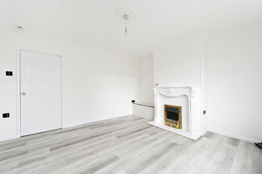 House in Rotherham, South Yorkshire - View 5