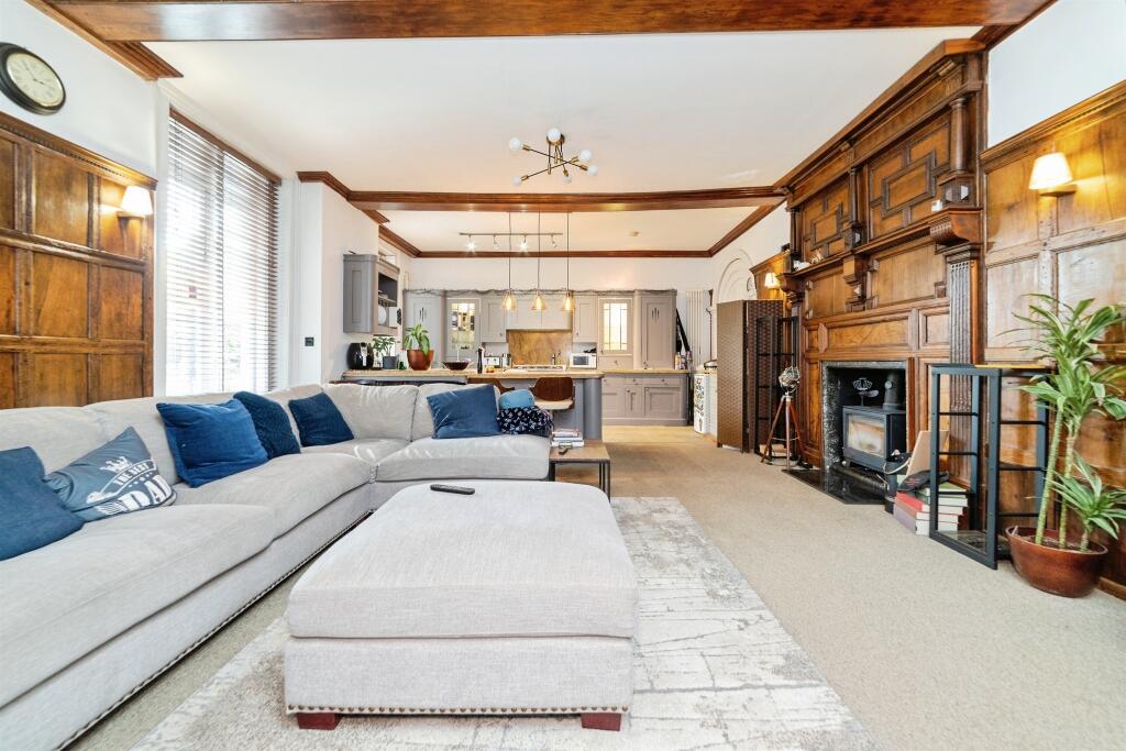 Apartment in Stevenage, Bragbury End - View 3