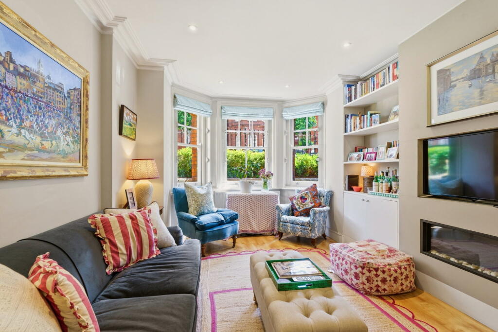 Apartment in London - View 5