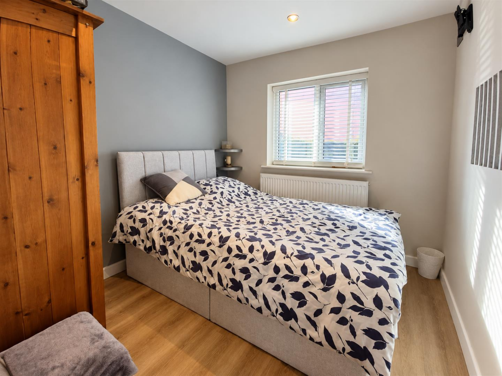 House in Torridge, Bideford - More